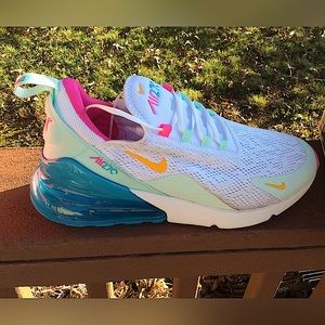 NIKE womens AIR MAX 270 Limited Edition. brand new.